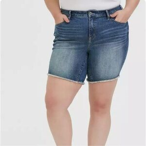 Torrid Vintage Stretch High Rise Shorts Women’s Plus Size 22 Blue Denim Raw Hem
